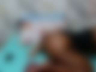 SweetLira's Live Sex Cam Show