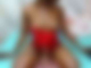 SweetLira's Live Sex Cam Show