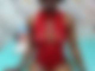 SweetLira's Live Sex Cam Show