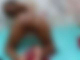 SweetLira's Live Sex Cam Show
