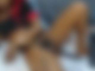 Live cam show with SweetLira - Full Nudity on madthumbs