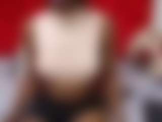 SweetLira's Live Sex Cam Show