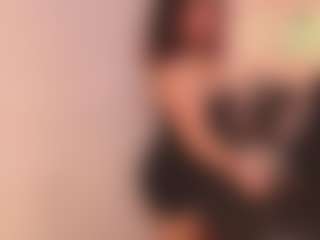 Live cam show with Allia Moon - Bedroom on TeamSkeetLive