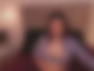 Live cam show with Allia Moon - New Petite on SinfulBabes