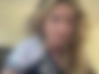 Live cam show with extraroxy - Average on Dare Cams