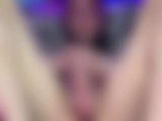 Live cam show with IeshaMatsuda - Anal Toys on Milfs Live