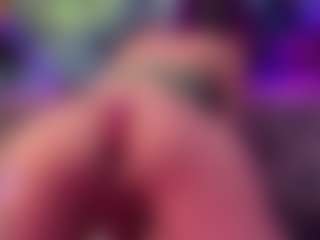 IeshaMatsuda's Live Sex Cam Show