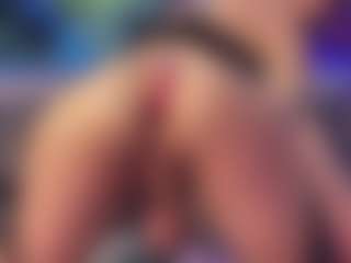 Live cam show with IeshaMatsuda - White on xDating | germany