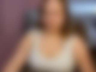 Live cam show with Laminel-Cassia - Body Massage on CamwithHer