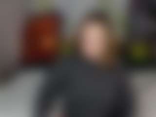Live cam show with Laminel-Cassia - Nipple Piercings on Strip Flash - Live Sex Shows