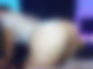 Live cam show with Laramucci - Big Ass on Camsoda