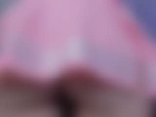 Mia's Live Sex Cam Show