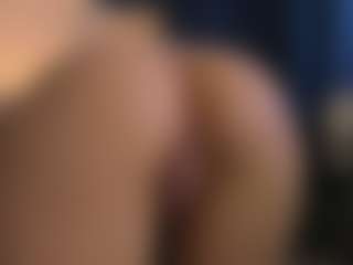 Live cam show with Mia - Upskirt on Camming Site