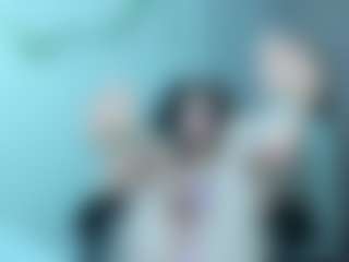 Live-Cam-Show mit Mia - Bra auf Camsoda