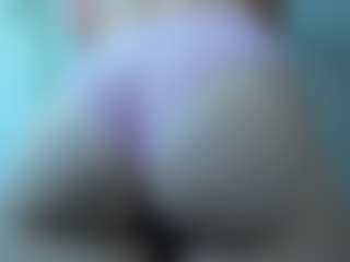 Live cam show with Mia - Ass Clapping on Camsoda