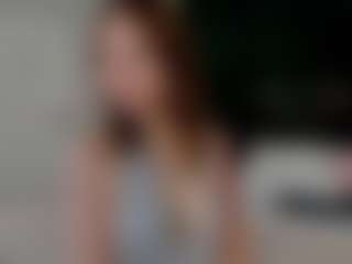 Live cam show with Mia - Upskirt on Mixed Magazine Live