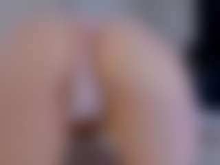 Mia's Live Sex Cam Show