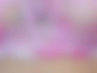 Live cam show with Mia - Thin on friskycurves.com