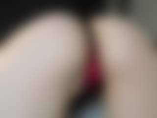 Live cam show with Mia - Striptease on Hubzter Live