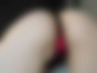 Live cam show with Mia - Brown Hair on Gym Cam Girls