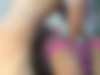 Live cam show with maria-and-robin - Ass Bouncing on xblisslive.com