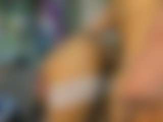Live cam show with maria-and-robin - Eating Pussy on livesuperchat.net