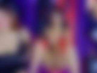 Spettacolo in cam dal vivo con MissMiabdsm - Red Hair Shaved Pussy su Camsoda