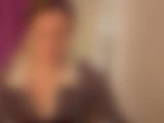 Live cam show with Nancy-Curter - Skinny MILF on slutload