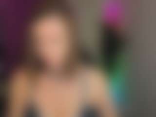 Live cam show with Nancy-Curter - Normal on SmokeAndPoke
