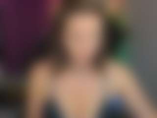 Show en direct avec Nancy-Curter - Skinny MILF sur Camsoda