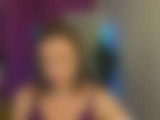 Live cam show with Nancy-Curter - Middle Aged on Cam Slut