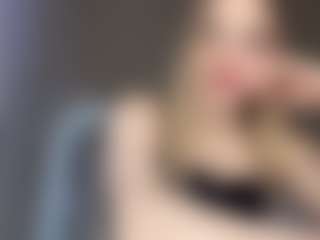 OnaSpinelli's Live Sex Cam Show
