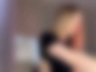 OnaSpinelli's Live Sex Cam Show