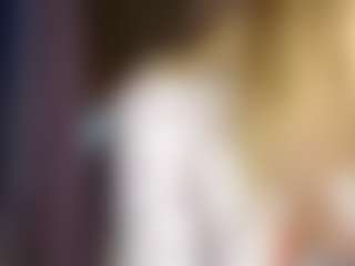 Live cam show with OnaSpinelli - Shaved Pussy on Camsoda