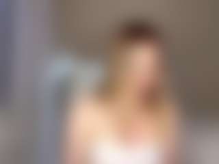 Live cam show with OnaSpinelli - Middle Aged on livesuperchat.net