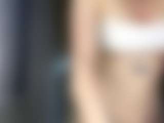 Live cam show with OnaSpinelli - Middle Aged on MyBangCams