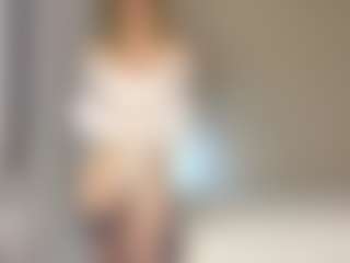 Live cam show with OnaSpinelli - Middle Aged on MyBangCams