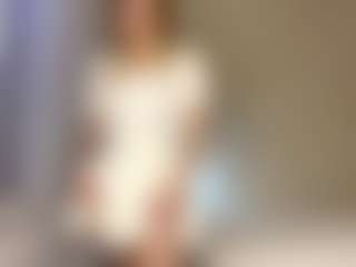Live cam show with OnaSpinelli - Blue Eyes on Camsoda