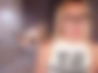 Live cam show with AnnaSwendon - Anal Teen (18+) on CamClone