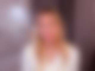 Live cam show with AnnaSwendon - New Blowjob on slutload