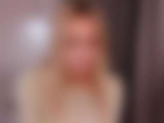 Live cam show with AnnaSwendon - Solo on Camsoda