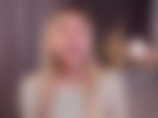 AnnaSwendon's Live Sex Cam Show
