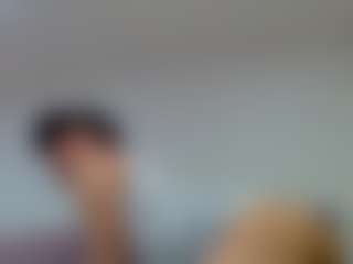 Live cam show with ashton-myers15 - Colombia on Milfs Live