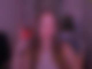 daphne-bloom's Live Sex Cam Show