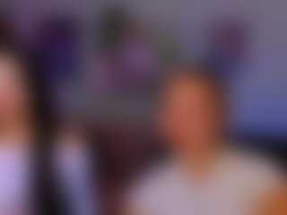 daphne-bloom's Live Sex Cam Show