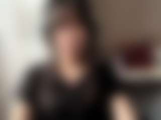 Live cam show with Lola - Strip on liverealitysex.com
