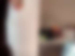 Live cam show with Lola - Smoking on Camsoda