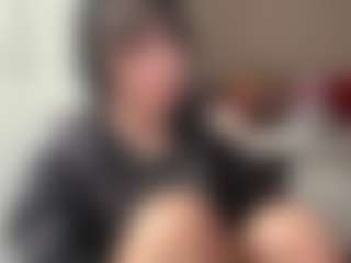 Lola's Live Sex Cam Show