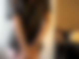 Live cam show with Lola - Smoking on Gym Cam Girls