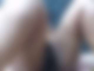 EbonyBoobsMilk MILF webcam performer live streaming